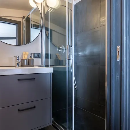Urban Paradise Loft - 75mq With Private Terrace Μπάρι
